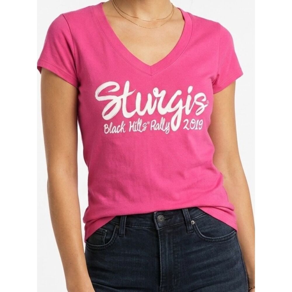 Sturgis Black Hills Rally 2019 Pink V-Neck Graphic Tee Size M‎ Medium